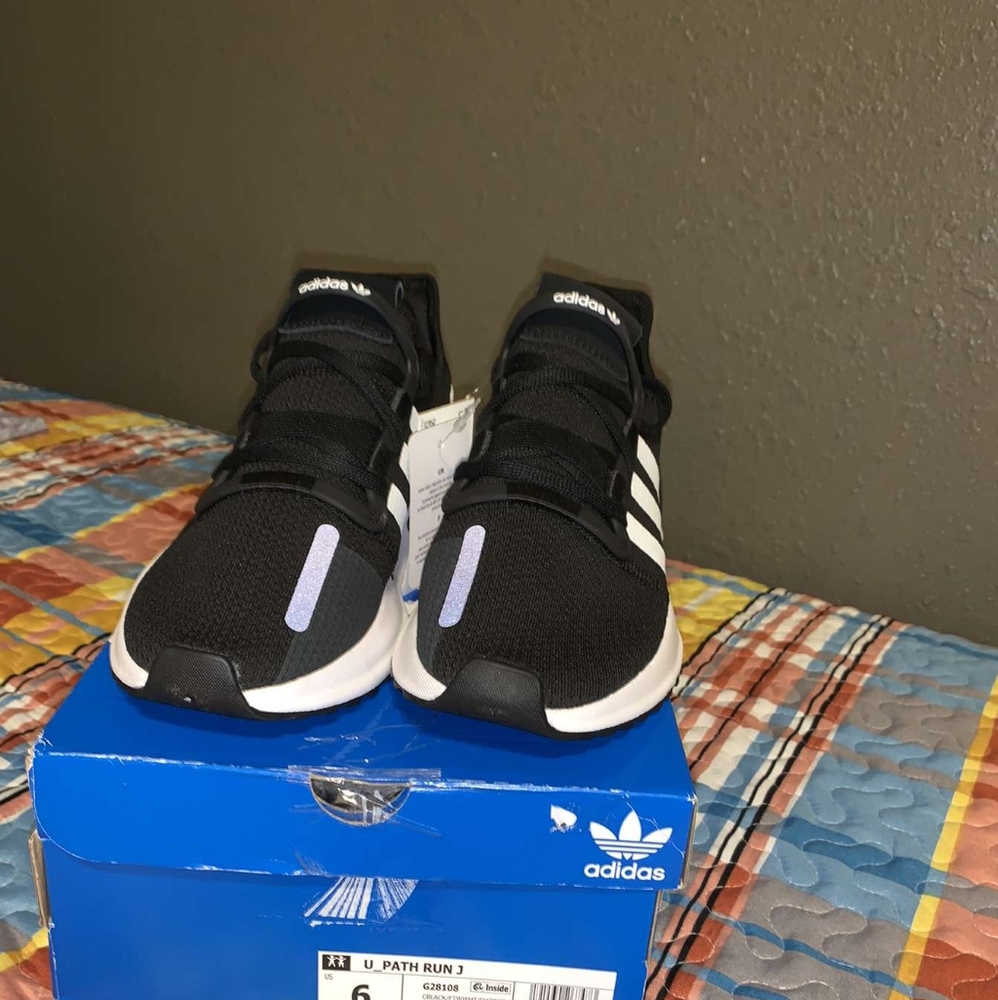 Meet your Posher, Deshun